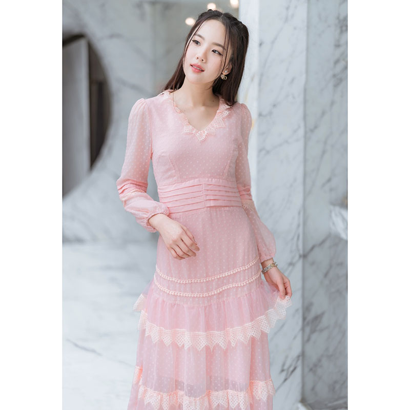 kudapy เดรสยาวคอวีสีชมพู,สีขาว แขนยาวลูกไม้แต่งคอวี แขนชีฟองใส่สบาย