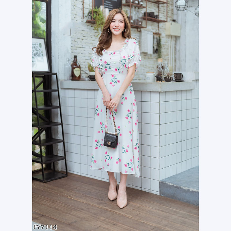 kudapy เดรสยาวสีชมพู,สีขาว กระโปรงลายดอกไม้ชมพูสวยใสน่ารักดูดี