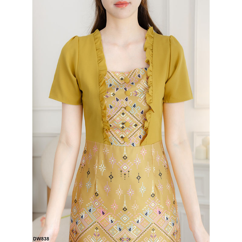 kudapy เดรสสั้นสีเหลือง ผ้าไทยระบายอกแต่งกระดุม สวยใส่สบายดูดี