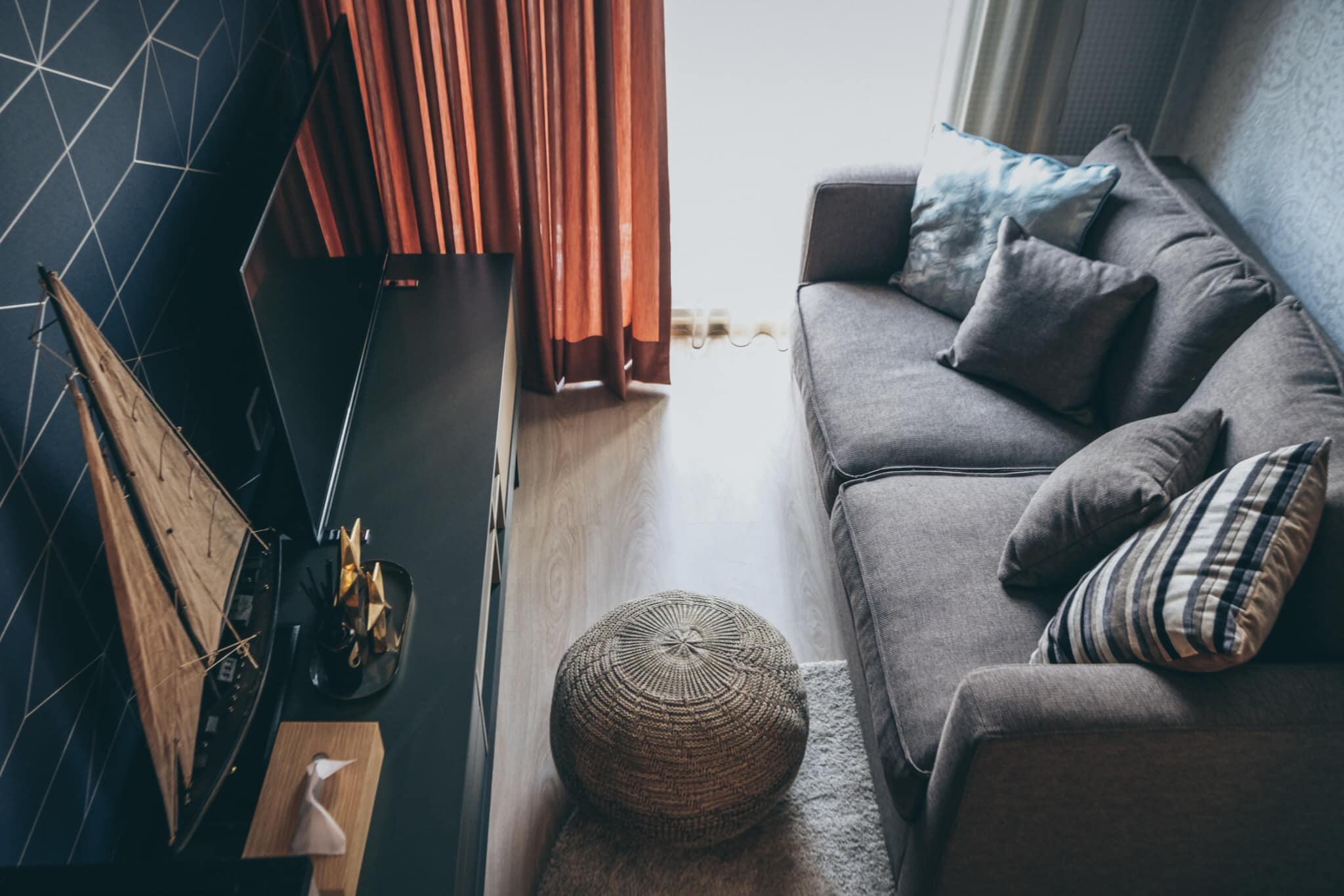 ให้เช่าคอนโด Noble Revolve Ratchada 2 (โนเบิล รีวอลฟ์ รัชดา 2) ตกแต่งเฟอร์ครบห้องสวยน่าอยู่ ชั้นสูง ใกล้ MRT ศูนย์วัฒนธรรมฯ 80 ม.