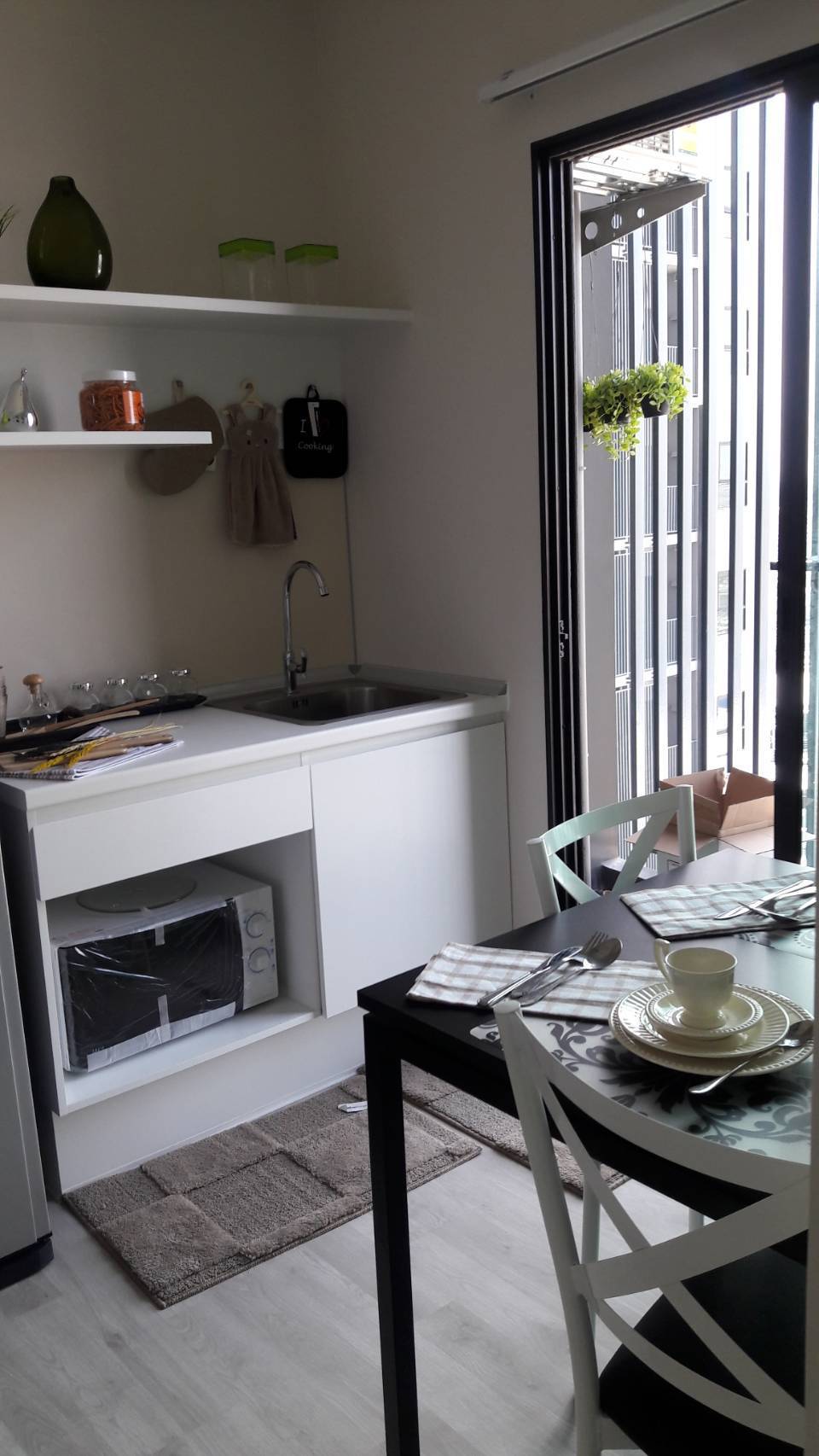 ปล่อยเช่าคอนโด พลัม คอนโด เซ็นทรัล สเตชั่น (Plum Condo Central Station) - ชั้นสูง มีเครื่องซักผ้า - การเดินทาง: MRT สามแยกบางใหญ่