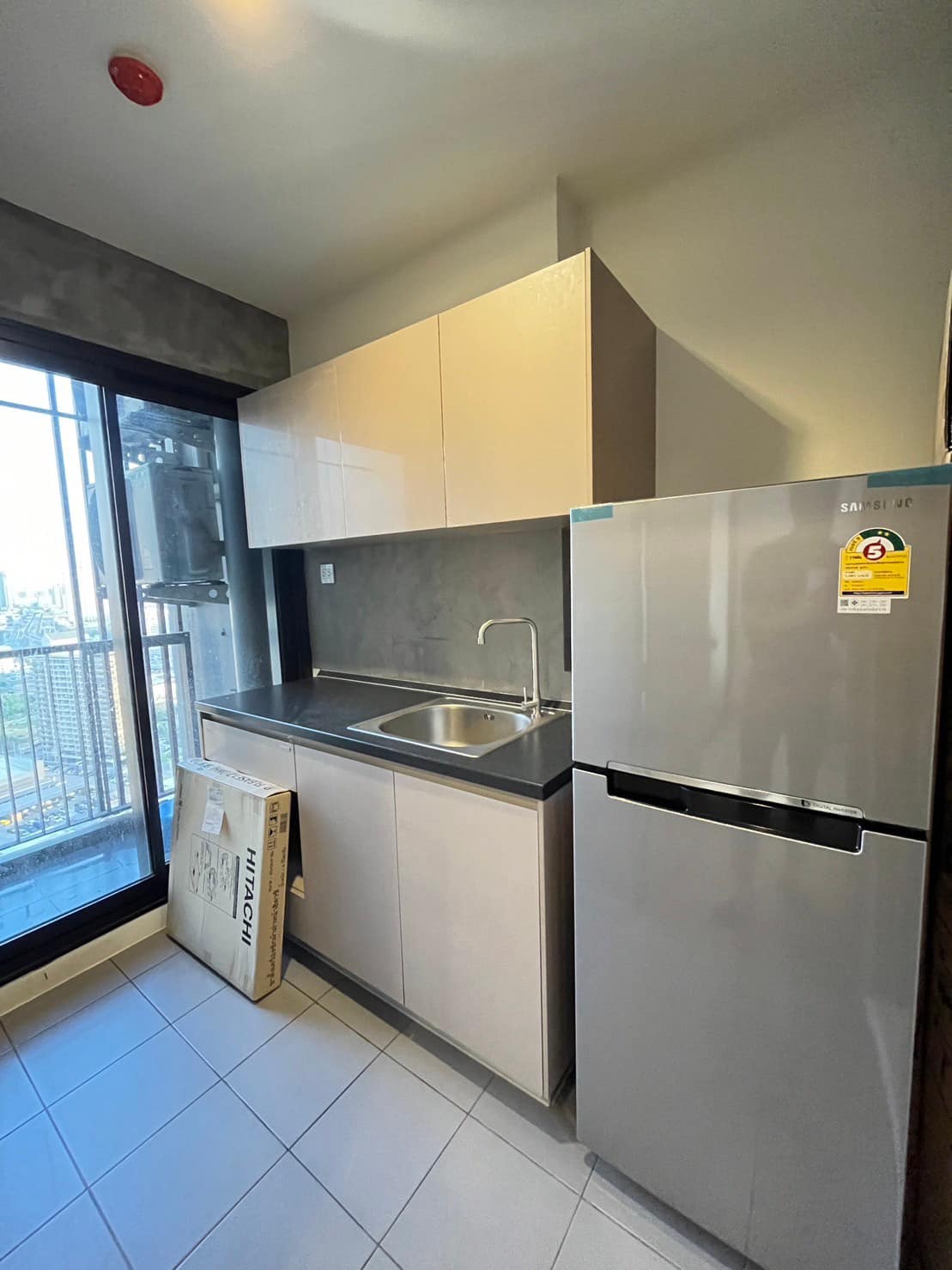 ให้เช่าคอนโด The Politan Rive (เดอะ โพลิแทน รีฟ) - ตกแต่งเฟอร์ครบ - การเดินทาง: MRT พระนั่งเกล้า