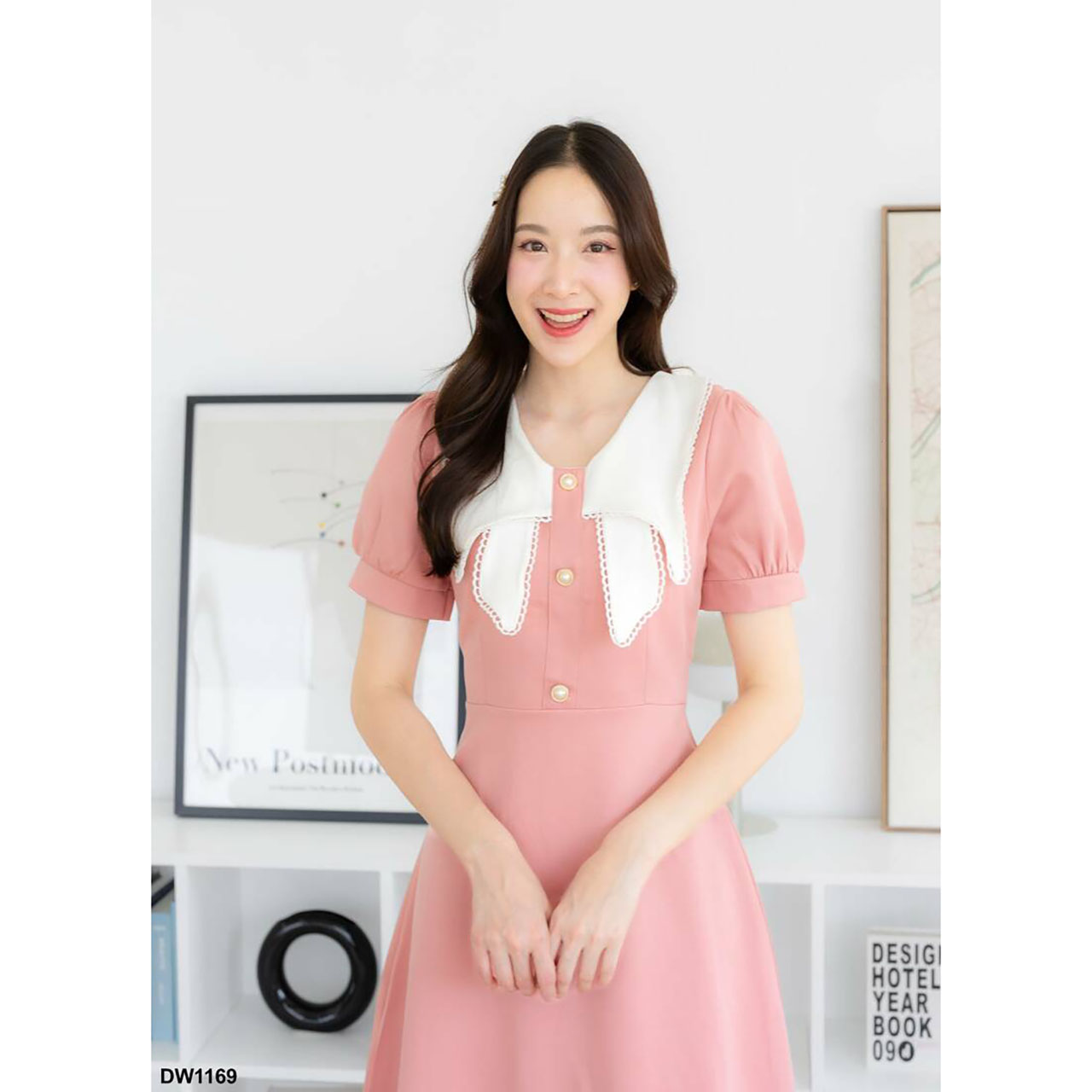 kudapy เดรสสั้นสัชมพู/สีม่วง/สีดำ ผ้าพิ้นแขนตุ๊กตาแต่งโบว์อก