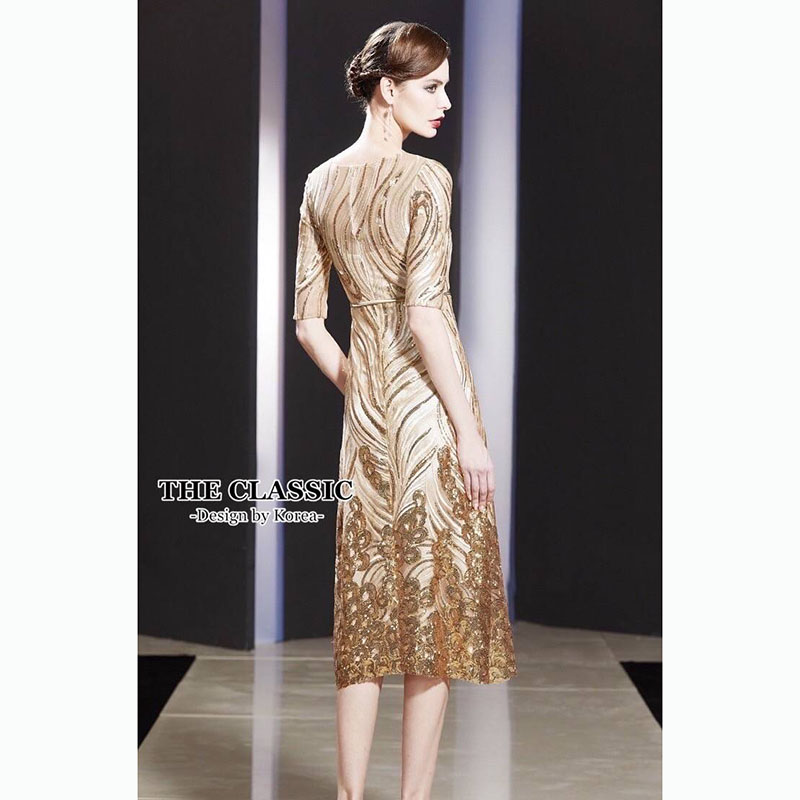 kudapy เดรสสั้นสีทอง/สีเทาเงิน ออกงานปักเลื่อม ใช้ผ้าเนื้อดีปักลวดลายด้วยเลื่อมสลับสี ปักแน่นลายชัด