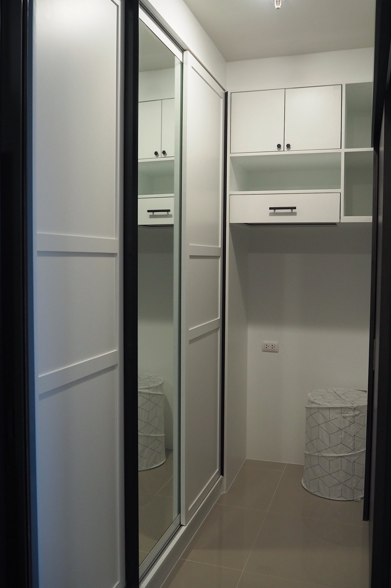 คอนโด XT huaikhwang (เอ็กซ์ที ห้วยขวาง) High Rise โซนพื้นที่ MRT ห้วยขวาง ให้เช่าห้องแบบ 1ห้องนอน 1ห้องน้ำ ขนาดห้อง 35 ตรม. ชั้น 16 ตึก A