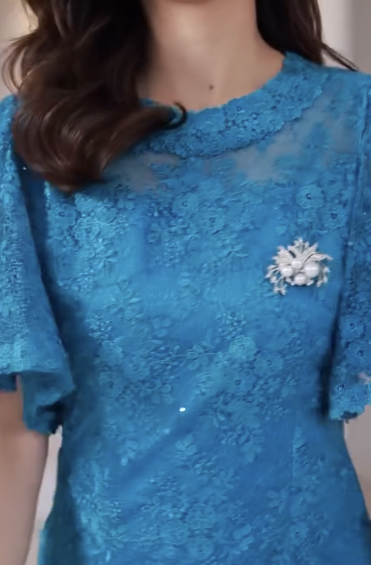 kudapy เดรสสั้นผ้าลูกไม้เกรดดีใส่ไปงานสีชมพูกะปิ แขนสั้น ทรงเอ มีซับในทั้งตัว ซิบซ่อนหลังค่ะ