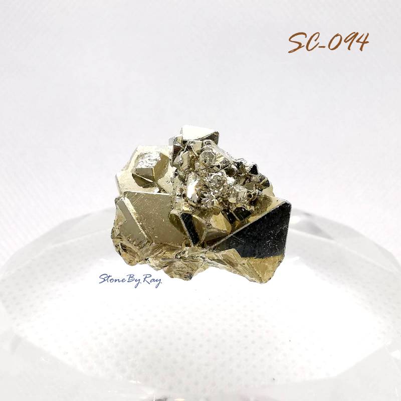 ไพไรต์ (Pyrite Octahedra Peru)