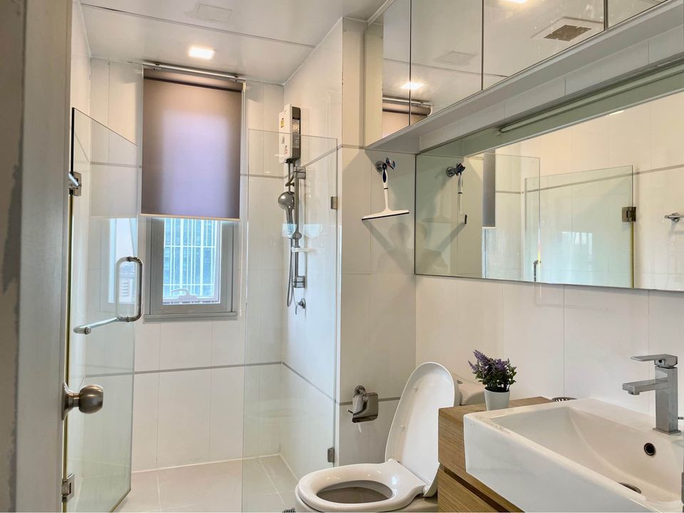 ปล่อยเช่าคอนโด Thru Thonglor (ทรู ทองหล่อ) - 2ห้องนอน 2ห้องน้ำ 1ห้องนั่งเล่น - ใกล้ MRT เพชรบุรี BTS ทองหล่อ - ขนาดห้อง 62 ตรม. ชั้น 24