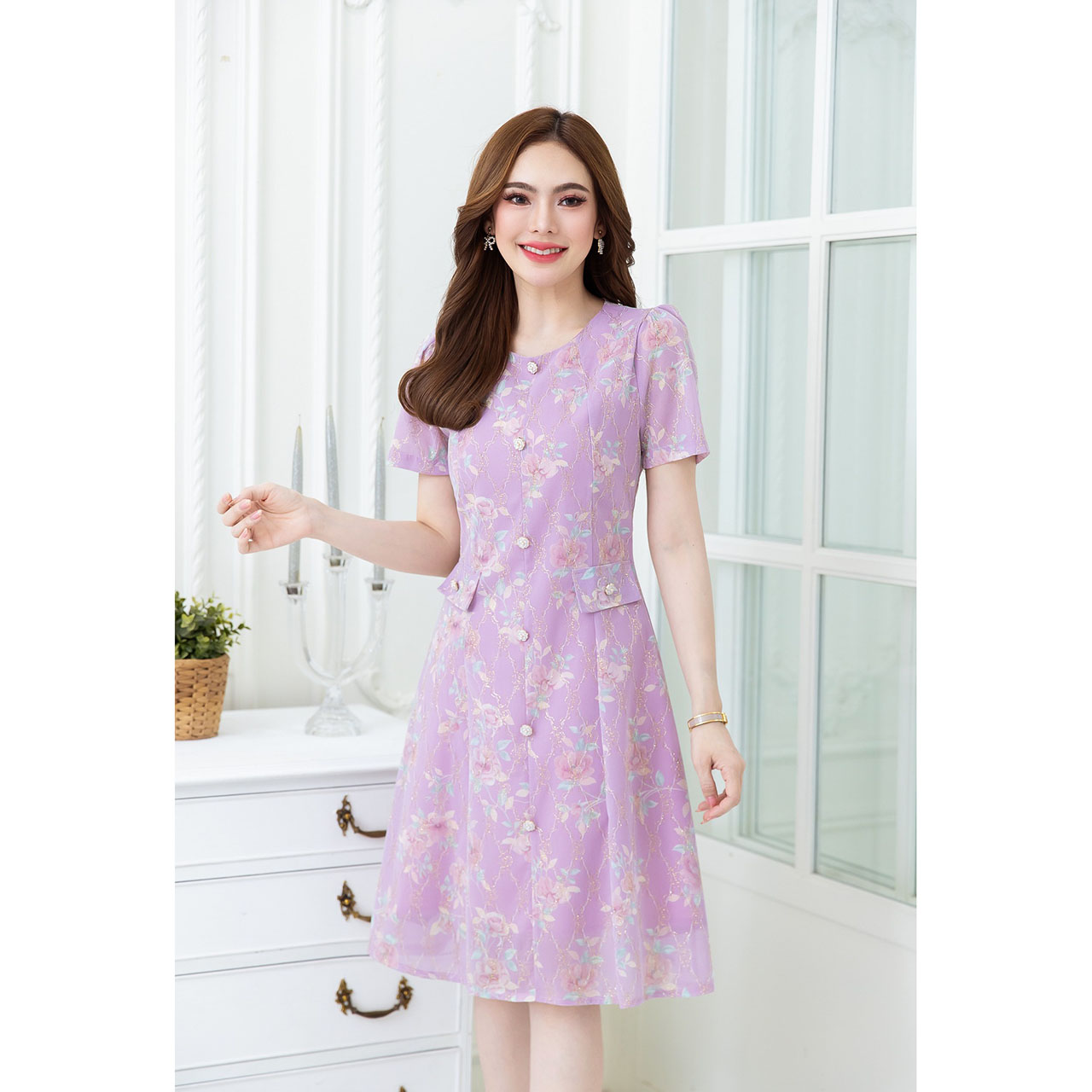 kudapy เดรสสั้นสี ครีม/สีชมพูม่วง ชีฟองพิมพ์ลายอัดกาวผ้าตาข่ายปักดิ้นทอง สวยหวาน แพทเทิร์นเรียบง่ายทรงสวย