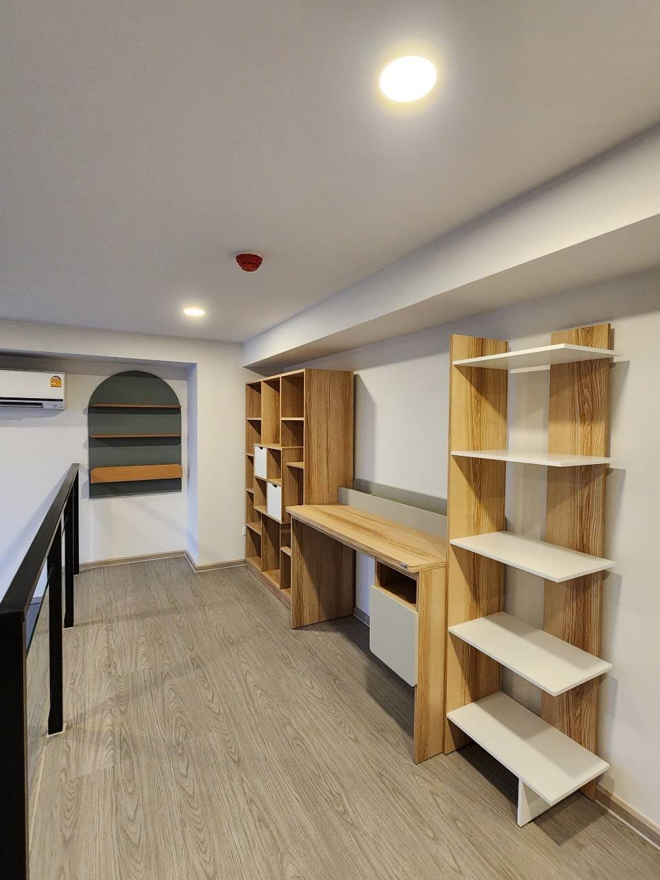 ปล่อยเช่าคอนโด Origin Plug&Play Ramkhamhaeng Triple Station (ออริจิ้น ปลั๊ก & เพลย์ รามคำแหง ทริปเปิ้ล สเตชั่น) - Duplex2ชั้น 1ห้องนอน 1ห้องอเนกประสงค์ 1ห้องน้ำ 1ห้องนั่งเล่น - ใกล้ MRT ลำสาลี - ขนาดห้อง 33+14.7 ตรม. ชั้น 17