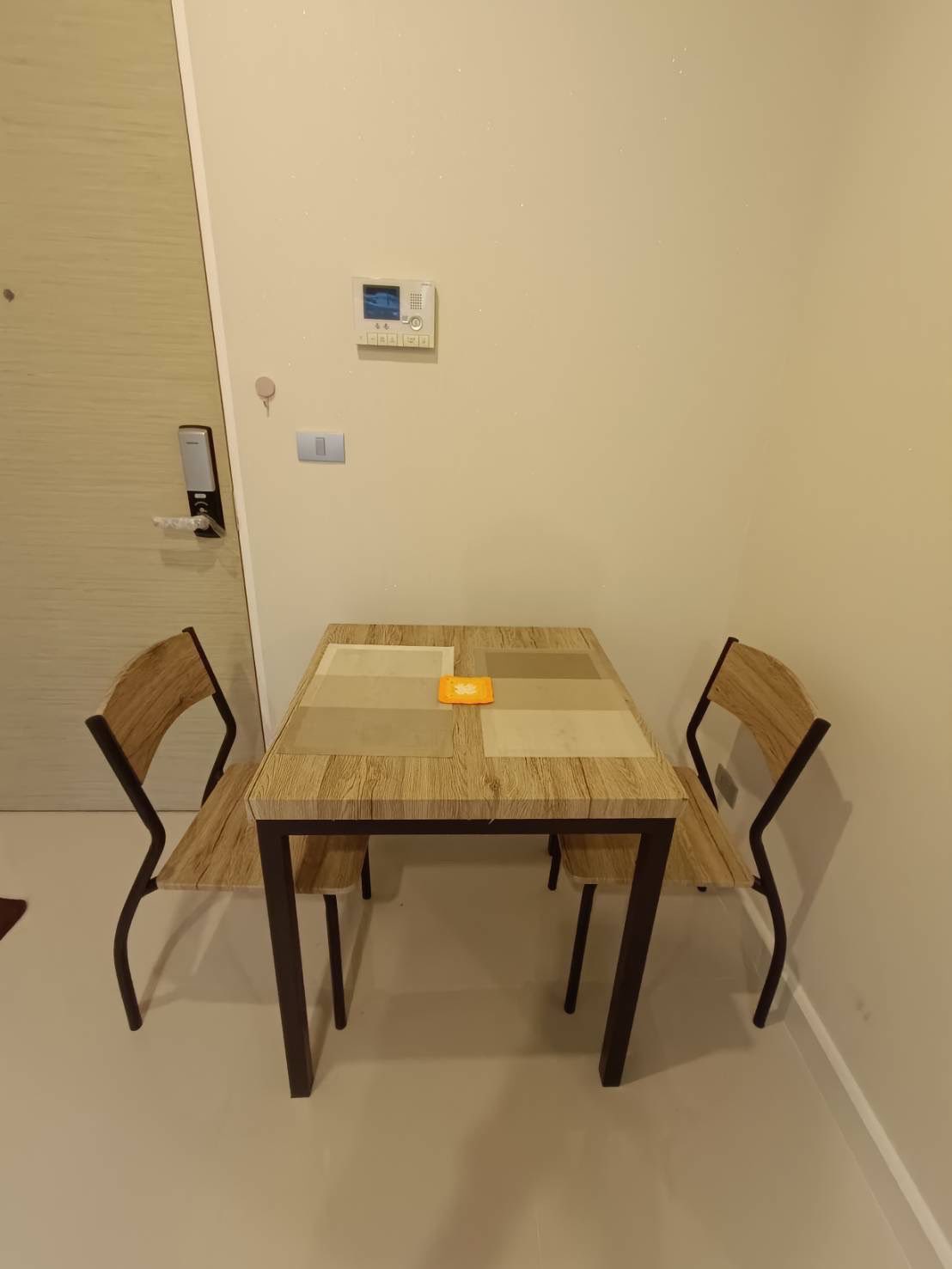 ชื่อโครงการ The Sky Sukhumvit (เดอะ สกาย สุขุมวิท) 1 นอน 1น้ำ ขนาด 33 ตรม ตึก C ชั้น 6 ราคา 13,000