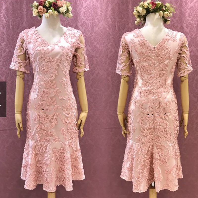 kudapy เดรสลูกไม้สีฟ้า/ชมพูพิ้งโกลด์ แขนสั้น คอวี กระโปรงระบายชาย ผ้ามุ้งปักลวดลายด้วยริบบิ้นผ้า