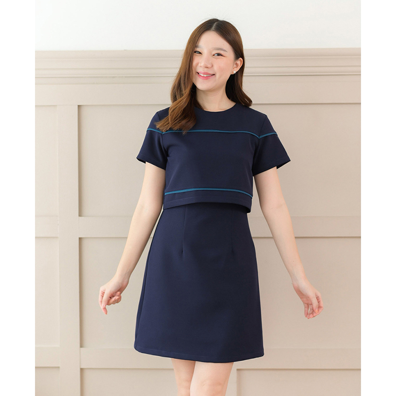 kudapy เดรสสั้นสีมัทฉะ/สีเบจ/สีกรม ทรงเอ ดีไซน์น่ารัก ตัดต่อเหมือนใส่แยกชิ้น จริงๆเป็นเดรสชิ้นเดียว ตัวเสื้อเพิ่มกิมมิคเส้นกุ๊นตัดต่อไปถึงช่วงแขน