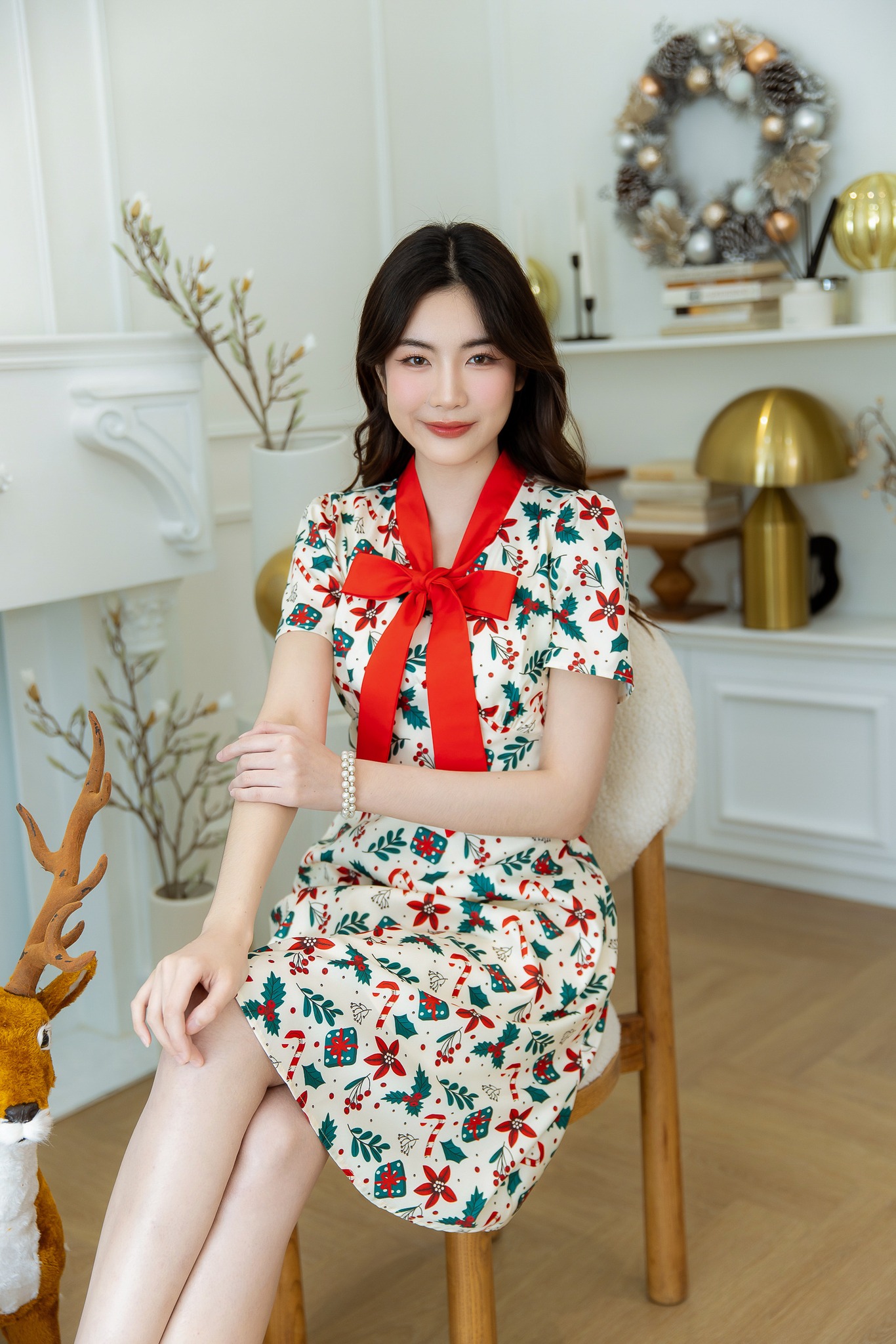 kudapy เดรสพิมพ์ลายคริสต์มาส สวยแบบลิมิเต็ด ดีเทลคอโบว์สีแดง เย็บเข้าทรงช่วงเอว ทรงสวย