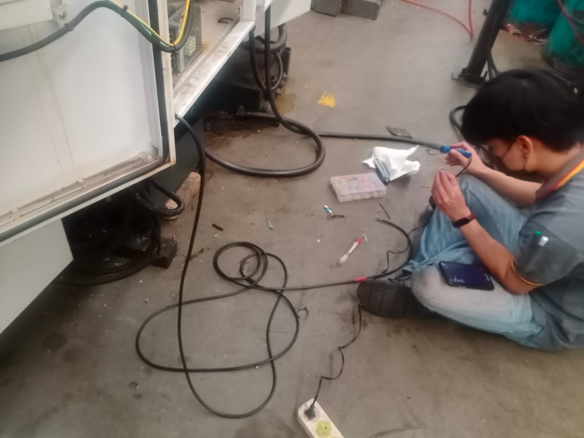 งานเปลี่ยนสาย encoder เครื่อง CNC AKIRA SEIKI ALARM 2F MITSUBISHI M70