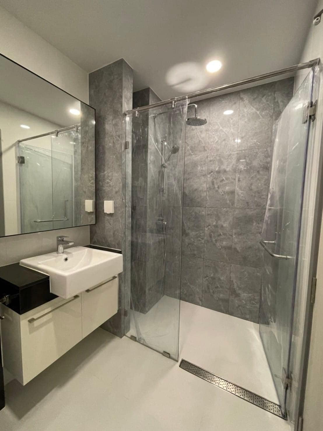 ปล่อยเช่าคอนโด Supalai Lite Thaphra-Wongwian Yai (ศุภาลัย ไลท์ ท่าพระ-วงเวียนใหญ่) - 1ห้องนอน 1ห้องทำงาน 1ห้องน้ำ 1ห้องนั่งเล่น - ใกล้ MRT ท่าพระ - ขนาดห้อง 43.5 ตรม. ชั้น 9