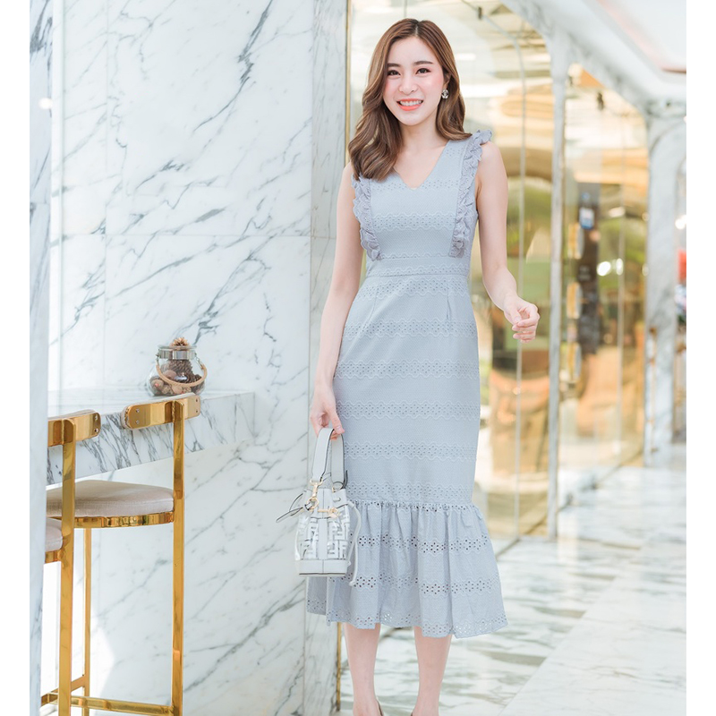 kudapy เดรสสั้นสีเทา ผ้าฉลุอกระบายใส่งานปาร์ตี้สวยดูดี S XL 2XL