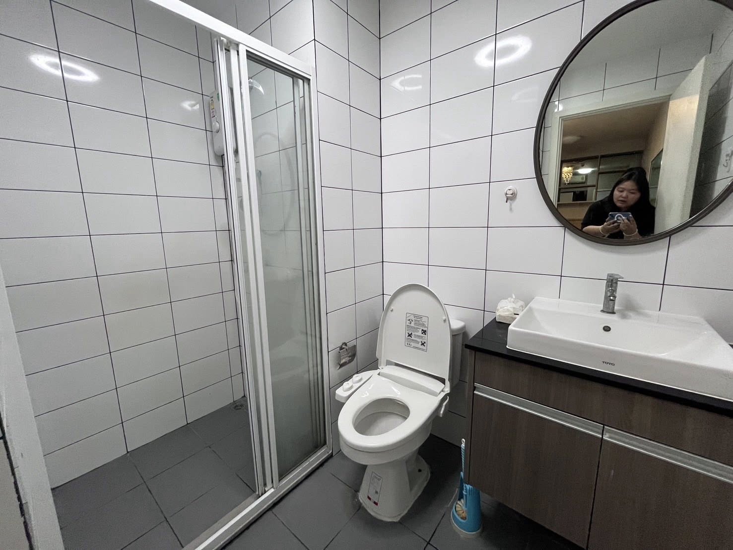 โซนพื้นที่ MRT ห้วยขวาง จอดรถได้ 2 คัน ให้เช่าห้องแบบ 2ห้องนอน 1ห้องน้ำ 1ครัวปิด คอนโด Chapter One ECO Ratchada-Huaikwang (แชปเตอร์วัน อีโค รัชดา-ห้วยขวาง) High Rise ขนาดห้อง 44 ตรม. ชั้น 6