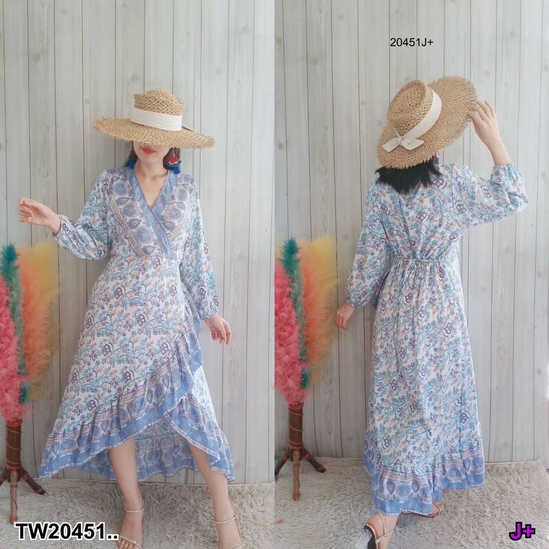 kudapy เดรสทรงอกไขว้กิโมโน แขนยาวปลายแขนสม็อค มีสายผูกเอวเข้ารูป กระโปรงทรงไขว้มีระบายต่อข้าง มีซับใน