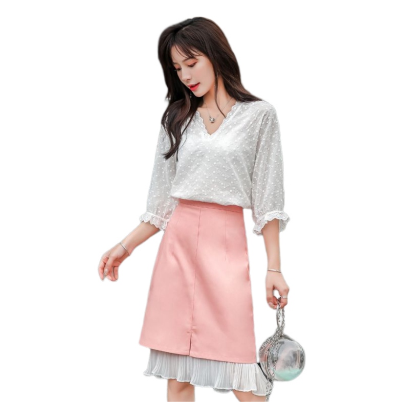ชุดเซ็ท 2 ชิ้น เสื้อลูกไม้ฉลุสีขาว+กระโปรงสีชมพูแต่งระบาย ทรงน่ารักมากๆๆค่ะ