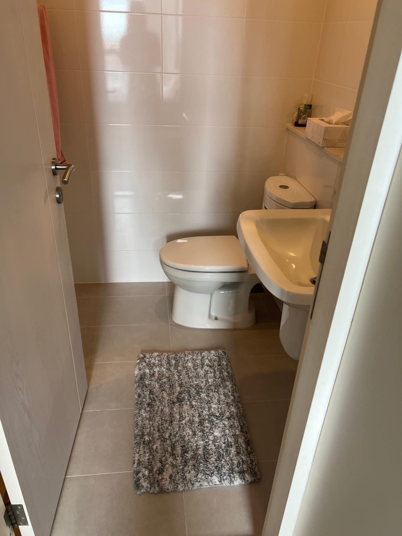 ให้เช่าห้องตกแต่งสวยไม่เคยปล่อยเช่ามาก่อนเครื่องใช้ไฟฟ้าครบสอบถามแอด Line ID : Smile-easy ที่ เดอะ นิช ไพรด์ ทองหล่อ-เพชรบุรี