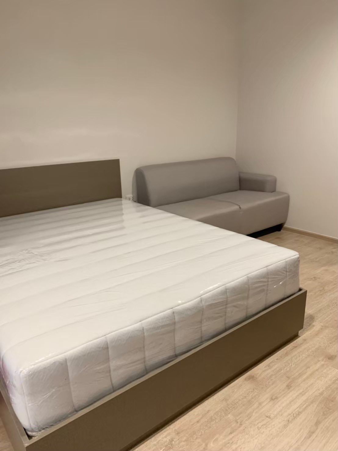 ให้เช่าคอนโด Ideo Sathorn - Wongwian Yai (ไอดีโอ สาทร-วงเวียนใหญ่) 1ห้องนอน / 1ห้องน้ำ ขนาด 27 ตรม. ชั้น 16 ค่าเช่า 14,500 ต่อเดือน รถไฟฟ้า BTS วงเวียนใหญ่