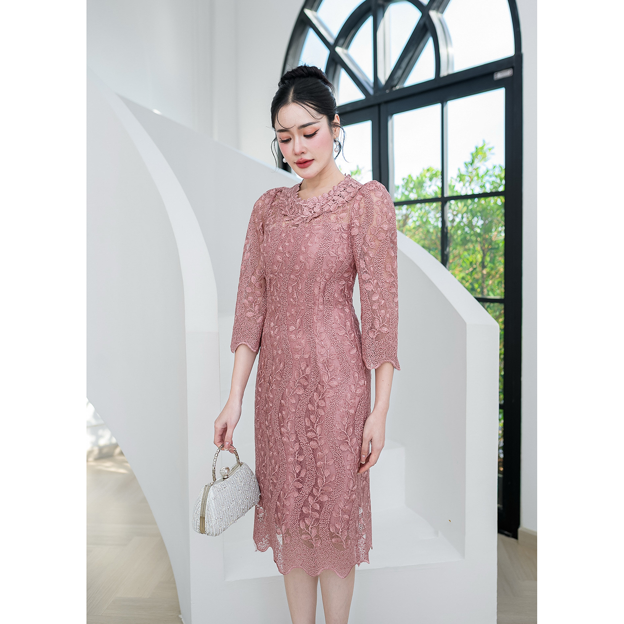 kudapy เดรสลูกไม้เลื่อมพรีเมี่ยมใบไม้ ลายใบไม้เถาวัล งานพรีเมี่ยม ทรงสวยใส่เข้ารูปเข้าทรง