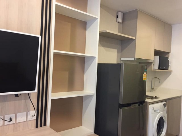 ให้เช่า Ideo Q Chula - Samyan (ไอดีโอ คิว จุฬา-สามย่าน) วิวสระเฟอร์ครบพร้อมอยู่