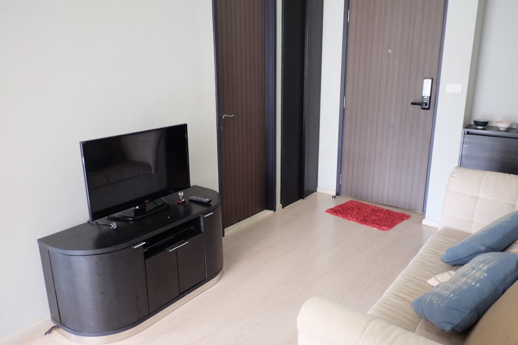 ปล่อยเช่าคอนโด Rhythm Sukhumvit 44/1 (ริทึ่ม สุขุมวิท 44/1) - 1ห้องนอน 2ห้องน้ำ 1ห้องนั่งเล่น - ใกล้ BTS พระโขนง - ขนาดห้อง 45 ตรม. ชั้น 7