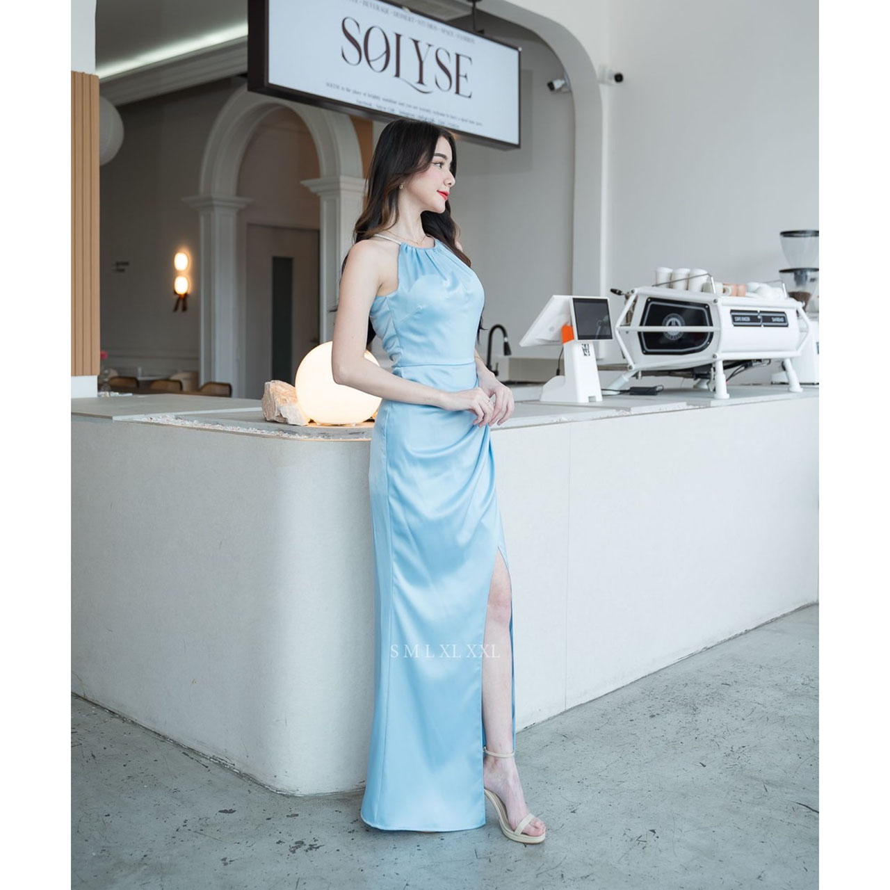 kudapy เดรสยาวสีฟ้า/สีน้ำตาลอิฐ ชุดราตรีแต่งคล้องคอสายเพชร งานสวย งานพรีเมี่ยมคัตติ้งเนี๊ยบ มีซับในเกรดเอ งานซิปหลัง