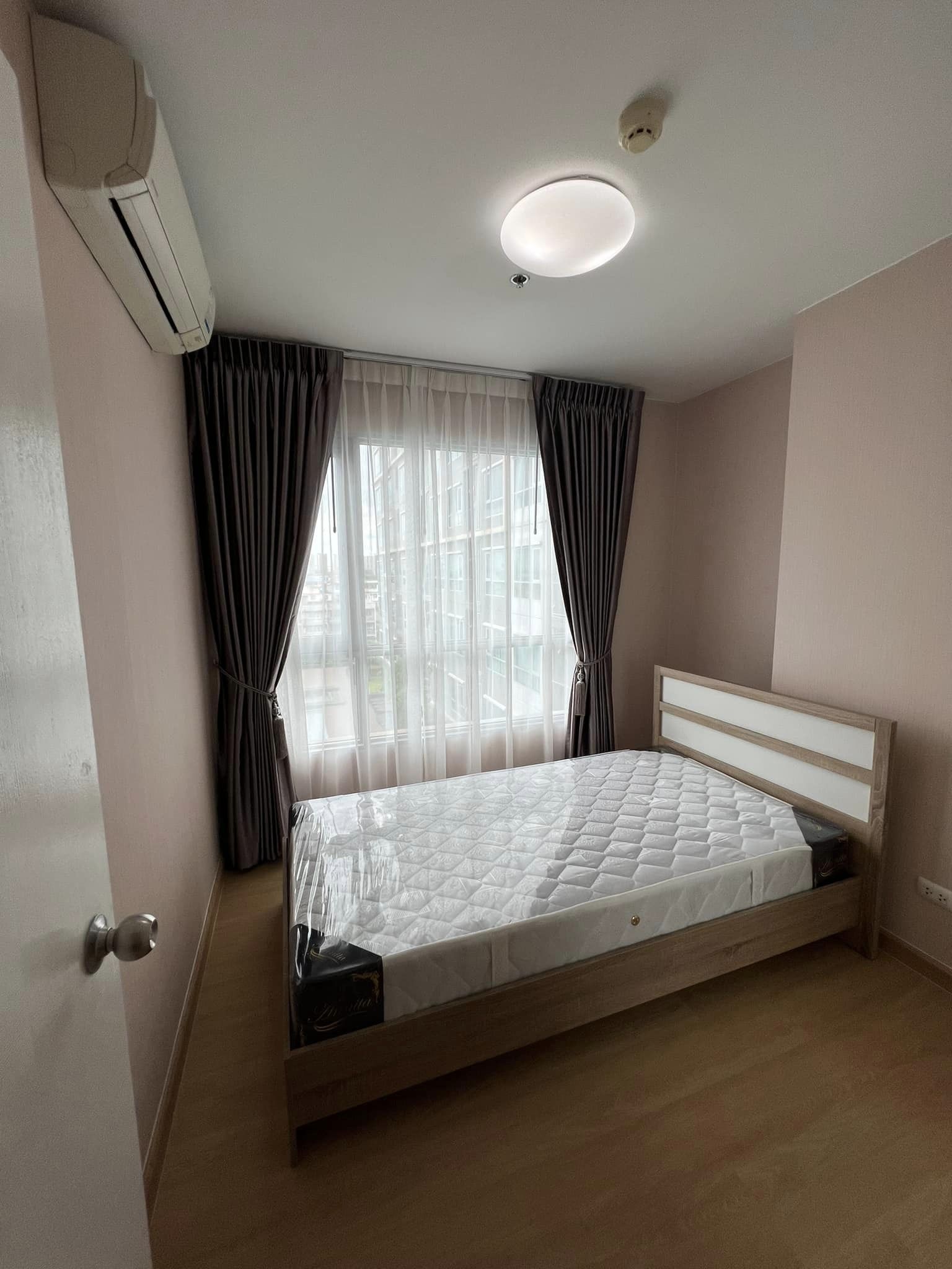 ปล่อยเช่าหรือขายคอนโด Fuse Sense Bangkae (ฟิวส์ เซนเซ่ บางแค) - 2ห้องนอนเฟอร์เครื่องใช้ไฟฟ้าครบครั้น - ใกล้ MRT หลักสอง/รพ. เกษมราษฎร์ บางแค/ เดอะมอลล์ไลฟ์สโตร์ บางแค