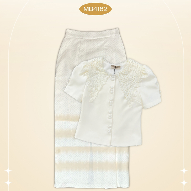 kudapy ชุดเซ็ทเสื้อ+ผ้าุงสีครีม ผ้าไทย กระดุมหน้า แขนสั้น คอปกผ้าลูกไม้ ใส่ออกงานบุย งานบวช สวยดูดี