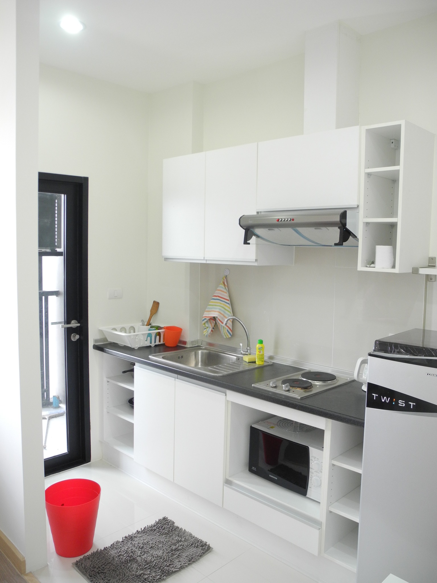 สนใจชมห้องติดต่อได้เลย Line ID: Smile-easy ปล่อยเช่าคอนโด Astro Chaeng Wattana (เอสโทร แจ้งวัฒนะ) - 1ห้องนอน 1ห้องน้ำ 1ห้องนั่งเล่น - ใกล้ MRT แจ้งวัฒนะ-ปากเกณ้ด28/ เซ็นทรัลแจ้งวัฒนะ - ขนาดห้อง 35 ตรม. ชั้น 14