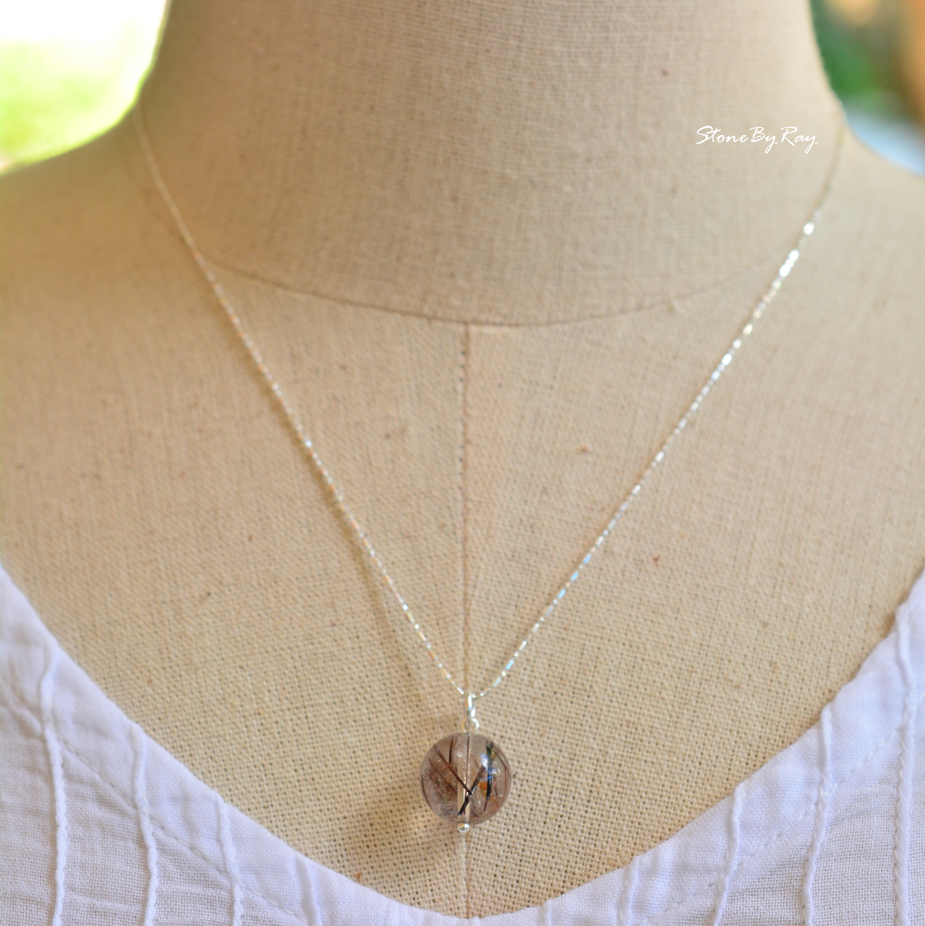 สร้อยคอเงินจี้หินไหมเศรษฐี