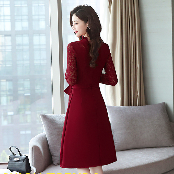 kudapy เดรสสั้นคอปีนแขนยาวสีแดงเลือดหมู/สีดำ มีโบว์ผูกที่เอวตามแบบ เดรสผ้าลูกไม้เนื้อนิ่มใสสบาย