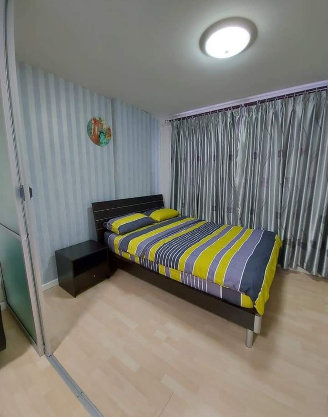 D Condo Ramindra (ดี คอนโด รามอินทรา) ให้เช่าห้องตกแต่งพร้อมอยู่วิวสระว่ายน้ำ สอบถามแอด Line ID : Smile-easy