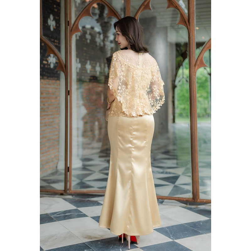 kudapy ชุดเซ็ท เสื้อตกแต่งด้วยผ้าลูกไม้3มิติ ปักเลื่อม แต่งแขนแบบคลุมไหล่ กระโปรงทรงหางปลา กระโปรงซับในผ้าฝ้าย ชุดมีซิปหลัง ใส่สบาย