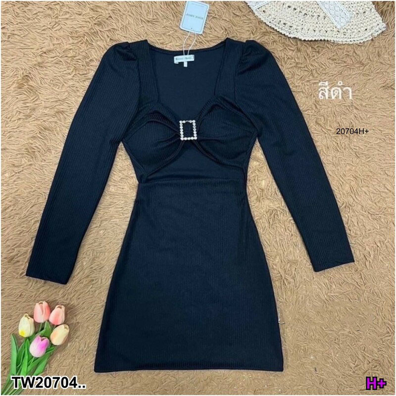 kudapy เดรส minidress แขนยาว แต่งเว้าเอว อกแต่งเข็มขัดเพชร สุดหรู ผ้ายืด ทอปทวิล