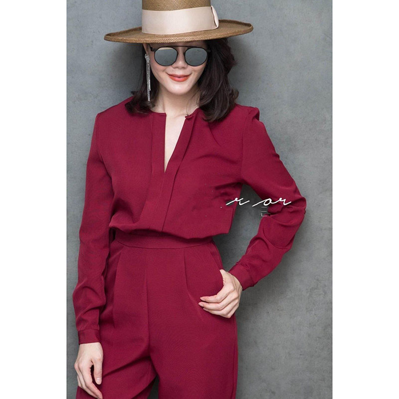 kudapy ชุดจั้มพ์สูทขายาวสีแดง/สีชมพู จั้มคอวี ทรงเรียบเก๋ ทรงดี