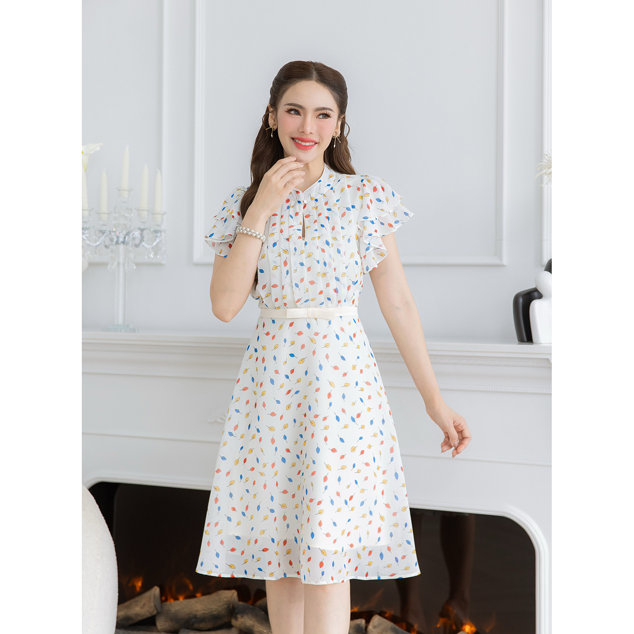 kudapy เดรสชีฟองพิมพ์ลายใบไม้ แขนระบายสองช้้นสวยพริ้ว มีดีเทลคาดเข็มขัดโบว์ช่วงเอว