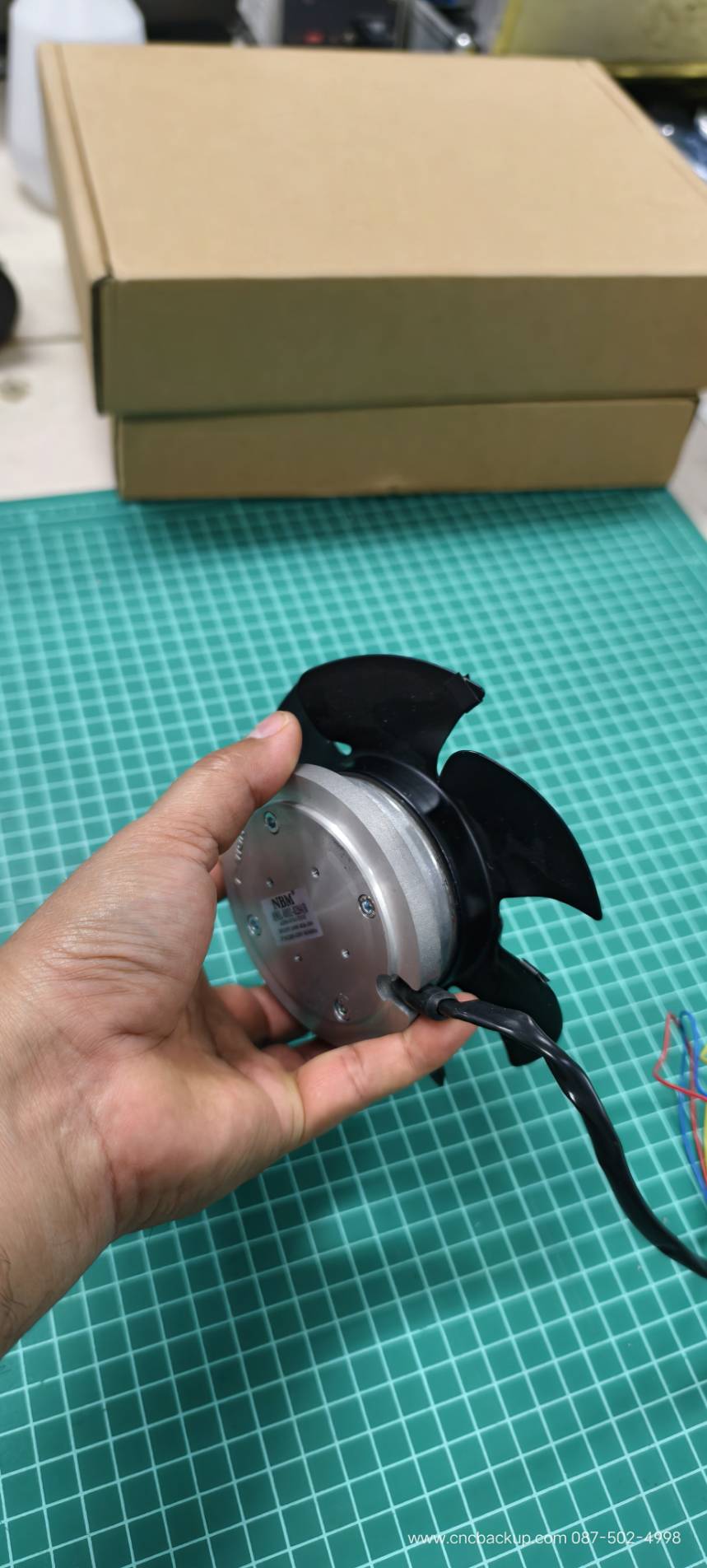 FANUC A90L-0001-0284/R SPINDLE FAN MOTOR