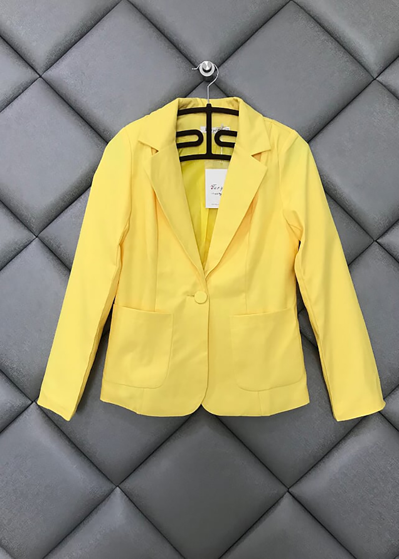 เสื้อสูทผ้าโพลีเอสเตอร์ผสมสีเหลือง แขนยาว