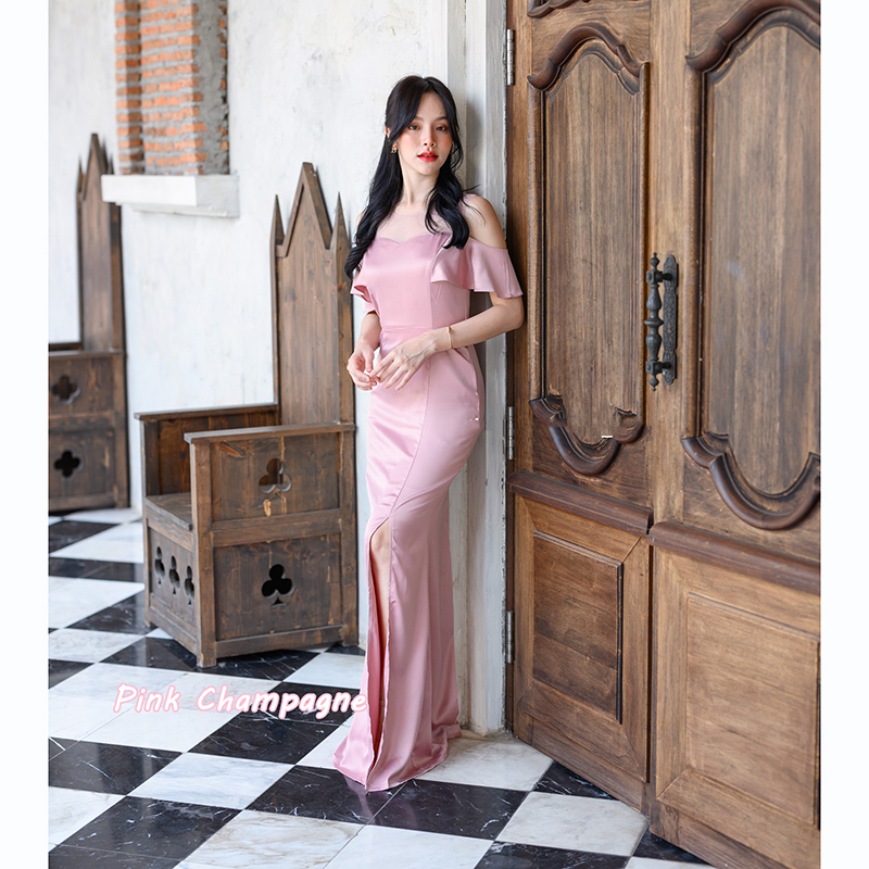 kudapy เดรสยาวPink Champagne/Pink Gold ทรงสวย ใส่ออกงานสวยหรูดูแพง ช่วงบนทำเป็นอก Curve คล้ายเกาะอก แต่จริงๆแล้วแต่งด้วยผ้าซีทรูใส่ง่ายไม่ต้องกลัวโป๊กลัวหลุด