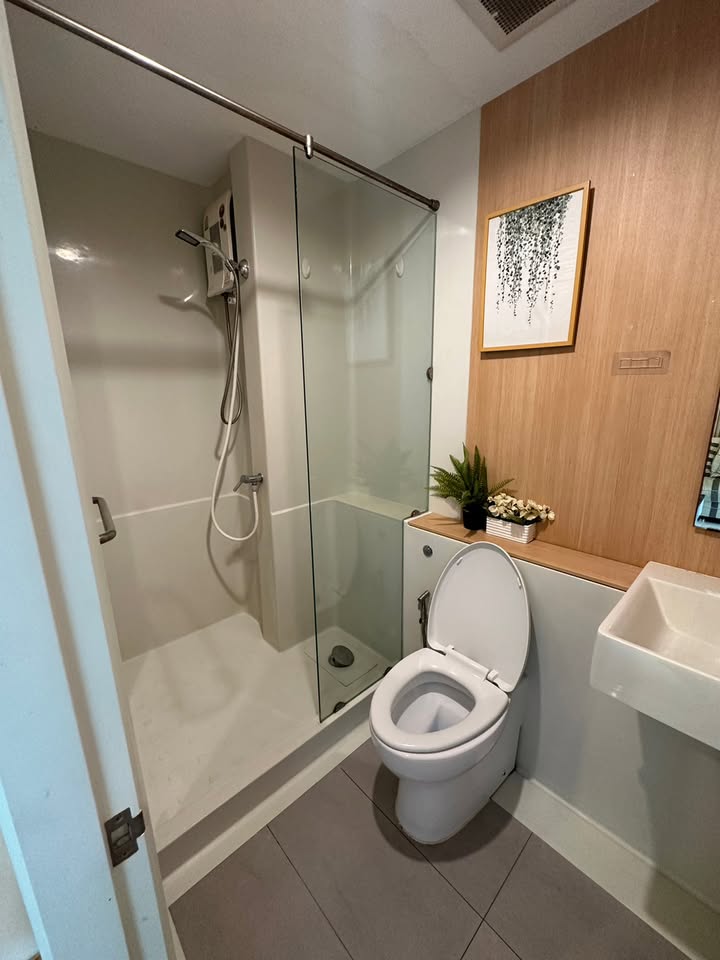 ให้เช่าห้องแบบ 1ห้องนอน 1ห้องน้ำ 1ครัวแยก โซนพื้นที่ BTS ตลาดพลู เดอะมอลล์ คอนโด Aspire Sathorn - Thapra (แอสปาย สาทร - ท่าพระ) ขนาดห้อง 30 ตรม. ชั้น 18