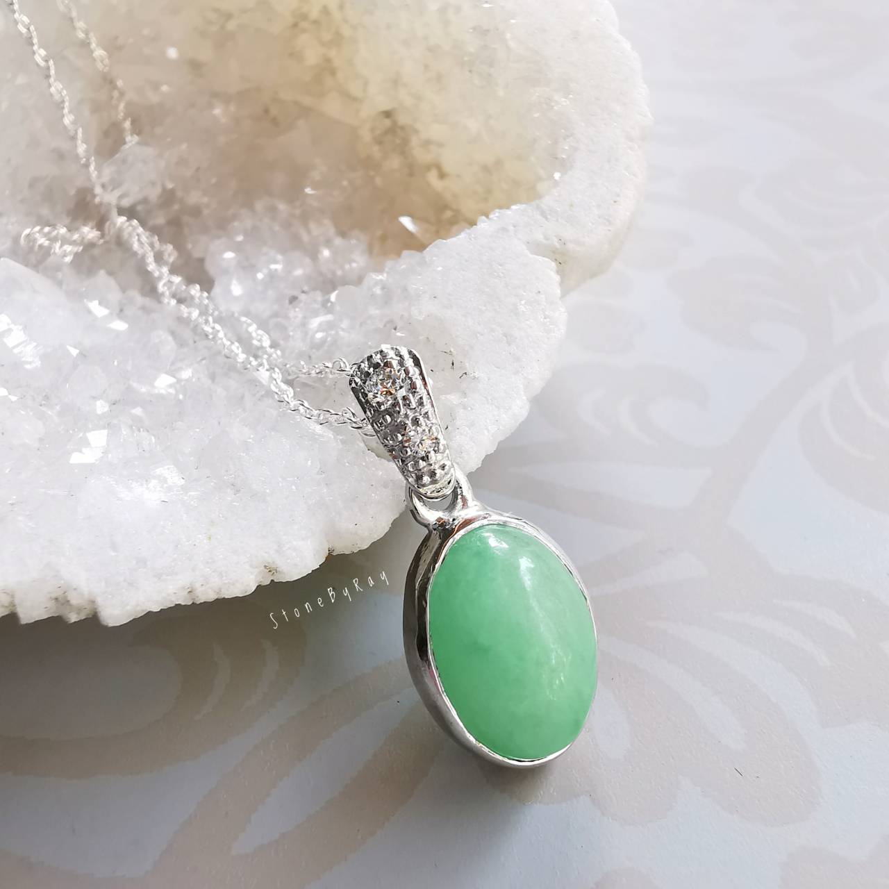 สร้อยคอเงินจี้หินหยกแท้ (Jade)