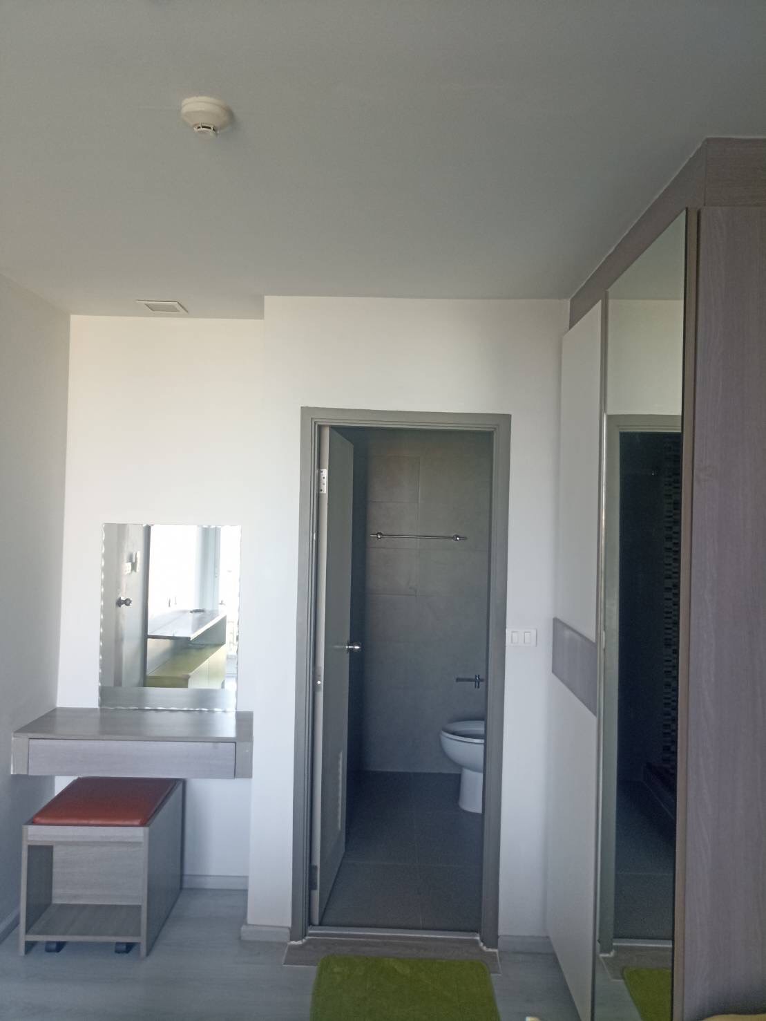 ให้เช่า Grene Chaengwattana (กรีเน่ แจ้งวัฒนะ) ชั้น12A พร้อมเข้าอยู่