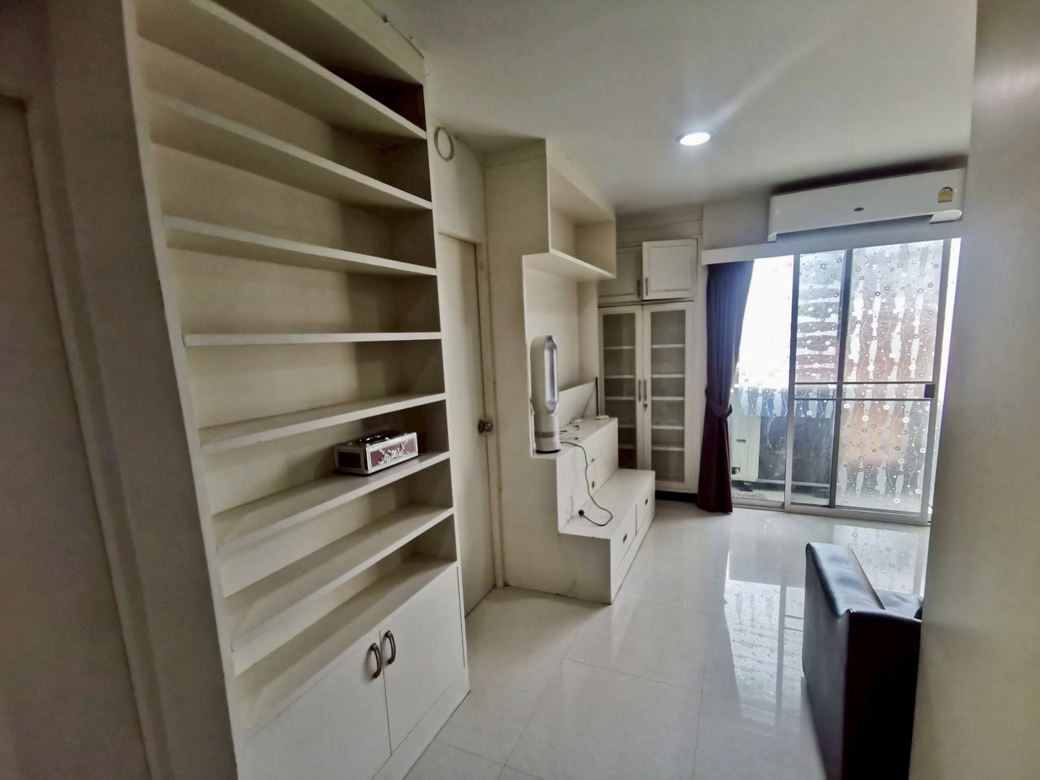 ให้เช่าคอนโด Bodin Suite Home (บดินทร์ สวีท โฮม) โซน รถไฟฟ้าสีเหลือง BTS มหาดไทย ห้องแบบ 2ห้องนอน / 2ห้องน้ำ ขนาดห้อง 72 ตรม. ชั้น 4 ตึก E