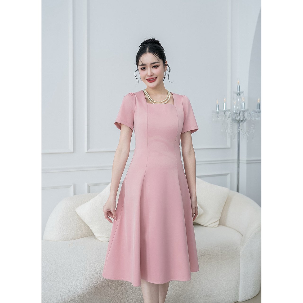 kudapy เดรสผ้าพื้นเรียบ ทรงสวยสุภาพ งานผ้านิ่มใส่สบาย ดีไซน์ทรงสวยแบบเรียบๆดูผู้ดี