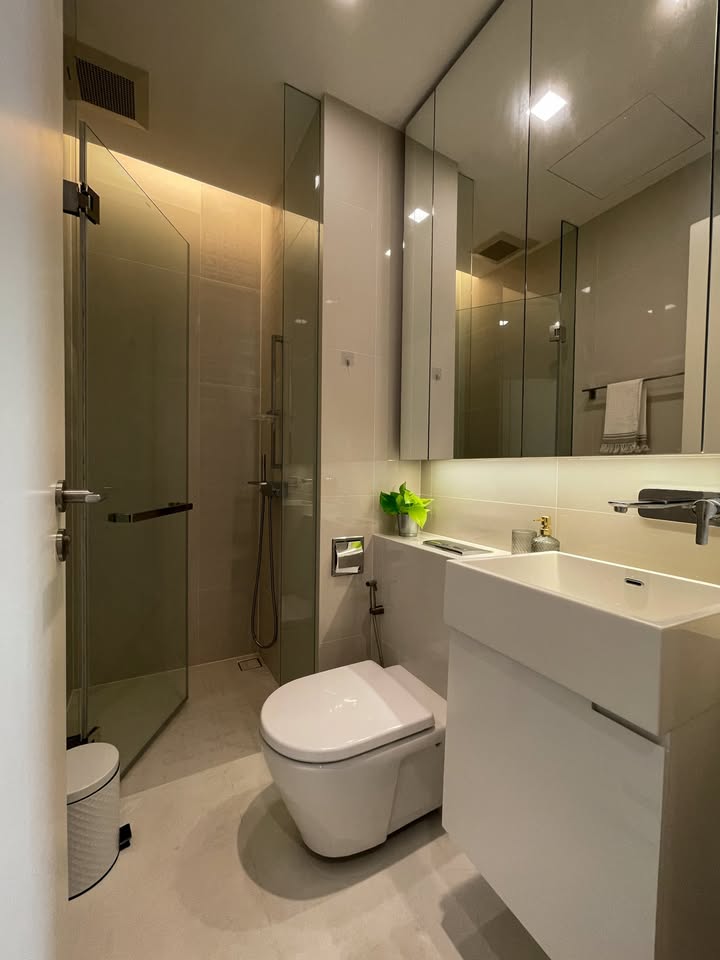 ปล่อยเช่า The Saint Residences (เดอะ เซนต์ เรสิเดนเซส) - โซนพื้นที่ BTS ห้าแยกลาดพร้าว 2ห้องนอน 2ห้องน้ำ - ขนาดห้อง 57 ตรม. ชั้น 14 ตึก C ที่จอดรถ 1 คัน - ให้เช่า 32,000 ต่อเดือน