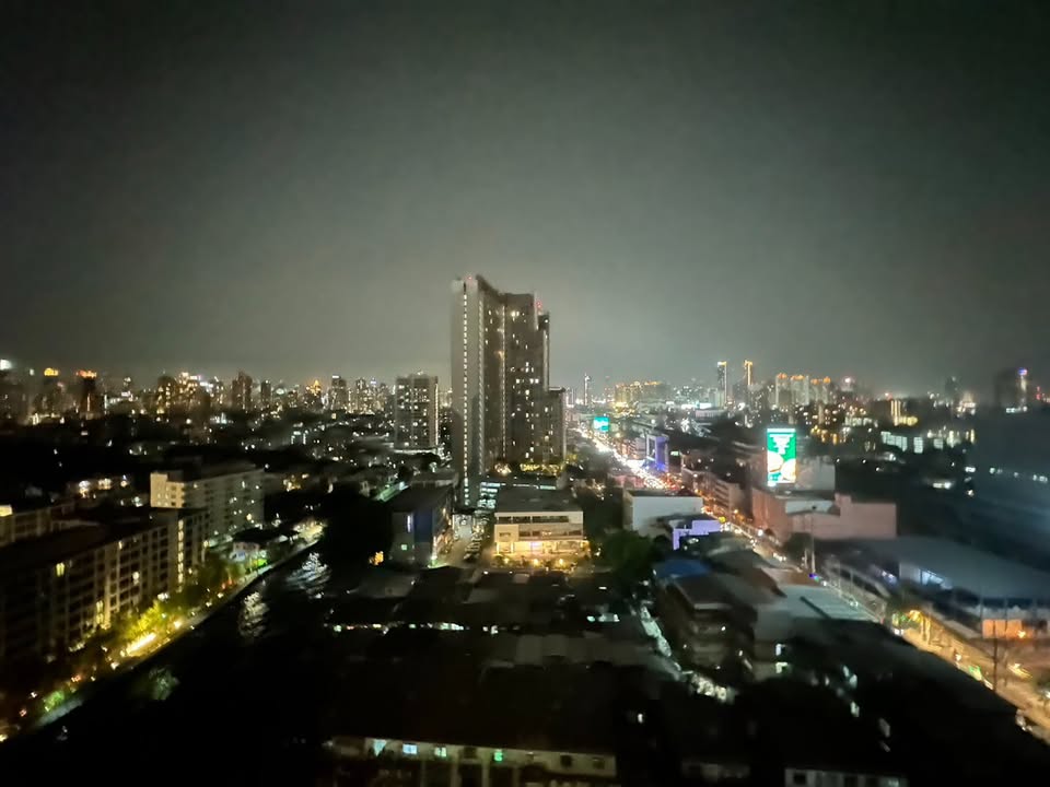 ชื่อโครงการ Thru thonglor (ทรู ทองหล่อ) ให้เช่า 1นอน 1น้ำ ขนาด 36 ตรม ชั้น 18 ราคา 19,000